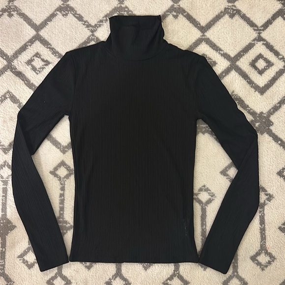 NWOT Fitted Sheer Turtleneck Top Sz XS - Black - Picture 4 of 5